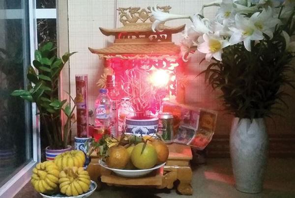 sang lam nham bai khan than tai nay trua tien ua vao nhu vu bao, lai thu bac - 4