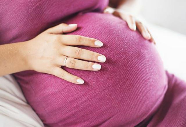 viec don gian me cham lam khi mang bau, con sinh ra de nuoi, lai rat thong minh - 2