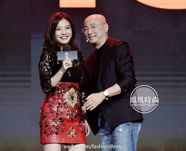 3 lan trieu vy "loi mieng, qua cau rut van" khien ca lang giai tri mang chui - 10