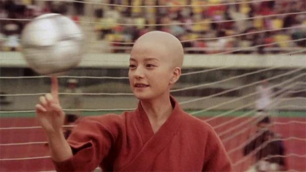 3 lan trieu vy "loi mieng, qua cau rut van" khien ca lang giai tri mang chui - 11