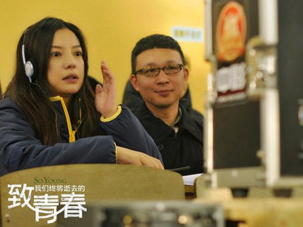 3 lan trieu vy "loi mieng, qua cau rut van" khien ca lang giai tri mang chui - 3