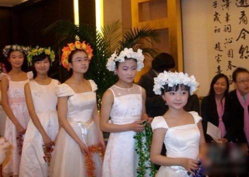 hinh anh hien tai cua 2 sao nhi tung gay ngo ngang vi bo nguc day da tuoi 13 - 12