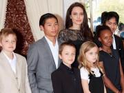 Giải trí - Sau lần Brad Pitt hiếm hoi cầu xin Angelina, cuộc chiến nuôi con của cả hai cũng có kết quả