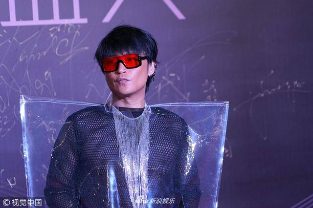 ngoi sao 24/7: lo than the bo dua tre ba chi vua sinh, ta dinh phong khong noi len loi - 5