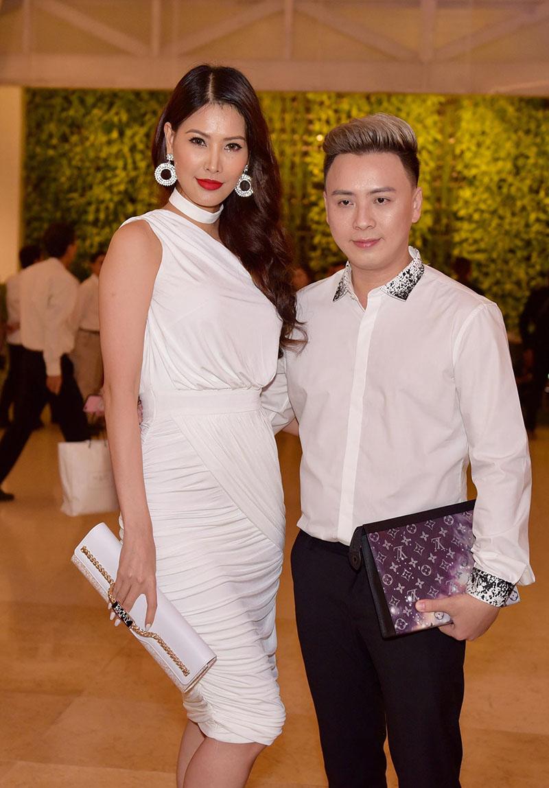que van nam tay nam em den chuc mung dam cuoi cua ung hoang phuc - 6