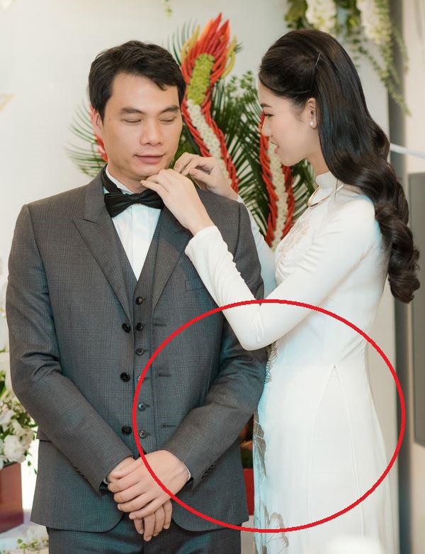 lo hinh anh duoc cho la a hau thanh tu di kham thai tai benh vien truoc ngay cuoi? - 4