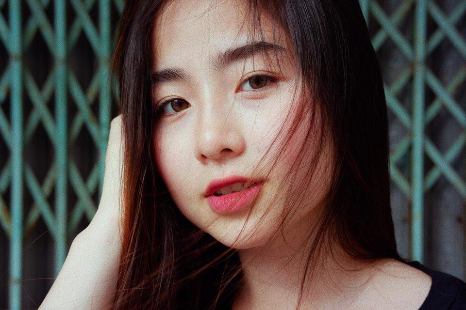 2 hotgirl nuc tieng thanh hoa lam me "an dut" gai tre: nguoi xinh ngay tho, nguoi dep goi cam - 1