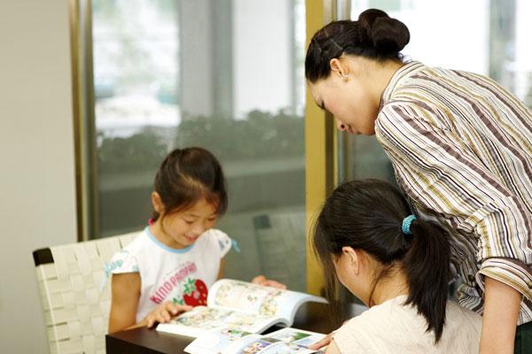 ke chuyen sep nuoi bo nhi tre dep nhu mong, chong giat minh nghe loi dap tra tu vo - 1