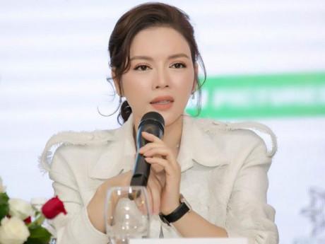 "Người tình" xứ Hàn bị giữ hộ chiếu còn Lý Nhã Kỳ bị nhà sản xuất quỵt tiền, hù dọa