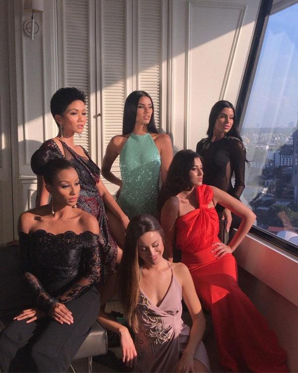 Không có tiền, Hamp;#39;Hen Niê mang dép tổ ong chỉ 10k tặng bạn tại Miss Universe 2018 - 15