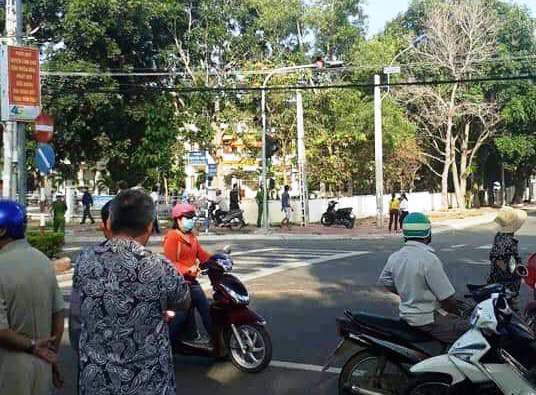 Nóng: Phó phường đội bắn chết nữ phó chủ tịch HĐND phường rồi tự tử - 1