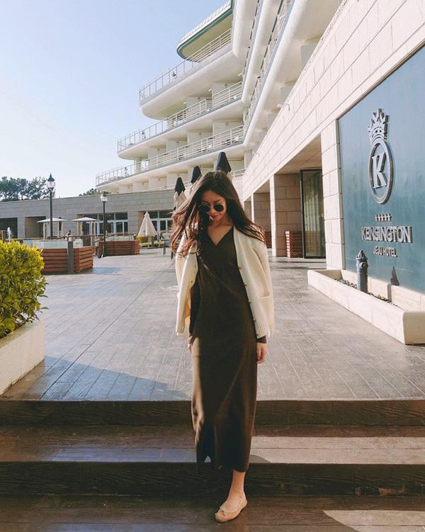 Chẳng bao giờ lỗi mốt, đây là chính là item được chị em thi nhau diện mỗi mùa gió về - 13