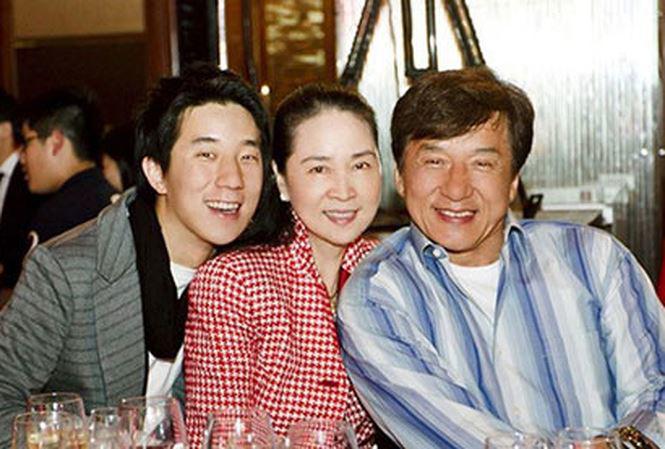 Sự thật chấn động: Thành Long từng qua đêm với gái mại dâm, nghi vợ có bầu amp;#34;ép cướiamp;#34; - 3
