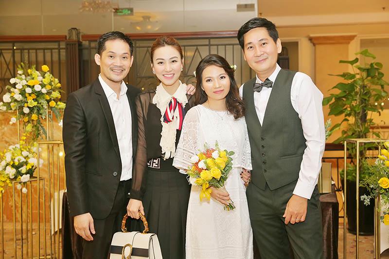 Ngân Khánh, Phan Như Thảo dắt chồng đi đám cưới đạo diễn Lê Minh và vợ kém 12 tuổi - 2