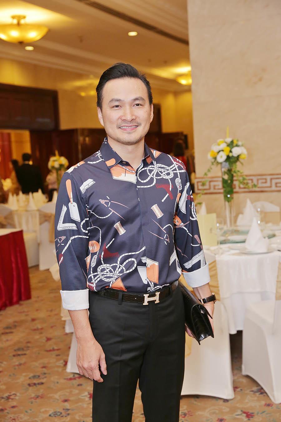 Ngân Khánh, Phan Như Thảo dắt chồng đi đám cưới đạo diễn Lê Minh và vợ kém 12 tuổi - 12