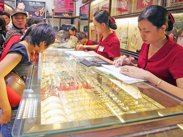 Giá vàng hôm nay 4/12/2018: Tăng vọt lên cao nhất 3 tuần