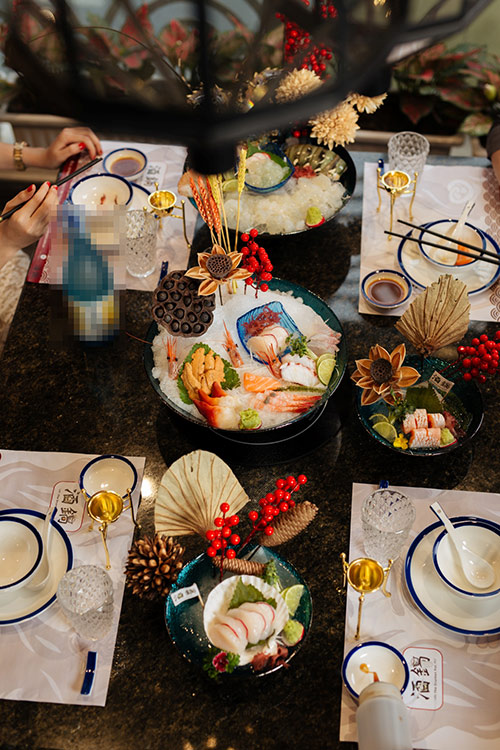 Lẩu khói là gì mà Hương Giang và Chi Pu cùng mê đắm? - 9