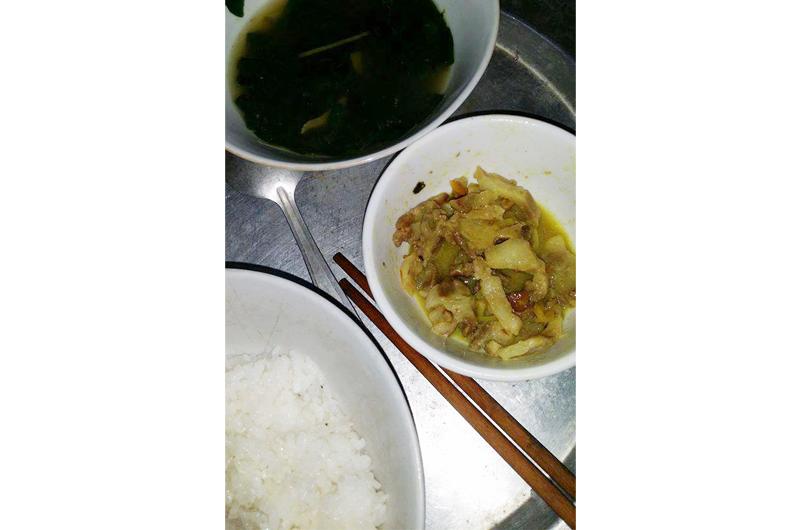 Người ăn canh chan nước mắt, kẻ hân hoan ra mặt với muôn kiểu cơm cữ của chị em - 13