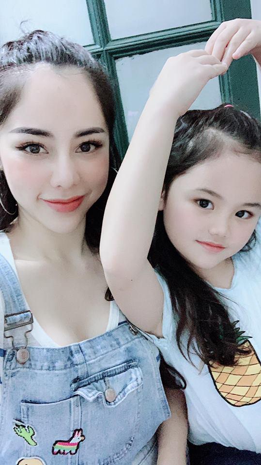 Nữ MC 33 tuổi mang gương mặt 9x nóng bỏng nhất VTV, con gái cũng cực sang chảnh - 3