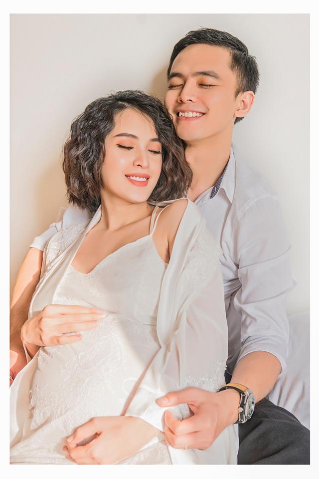 Mỹ nhân Việt mang bầu năm 2018: Toàn người đẹp nóng bỏng, bụng vượt mặt vẫn không chịu bớt xinh - 19