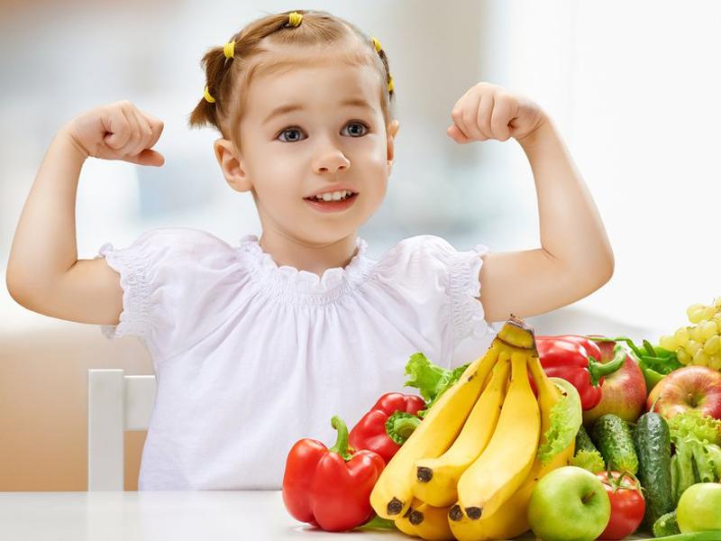 Thực phẩm dành cho trẻ nhỏ là khái niệm do các nhà kinh doanh tự tạo nên. So với các sản phẩm khác, nó chỉ khác biệt về diện mạo và khối lượng.
