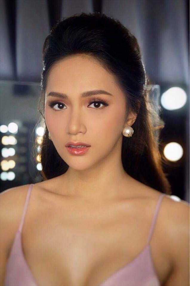 Ai cũng đã từng vào bảng sao xấu, thảm họa 1 lần, trừ Hoa hậu Hương Giang! - 2