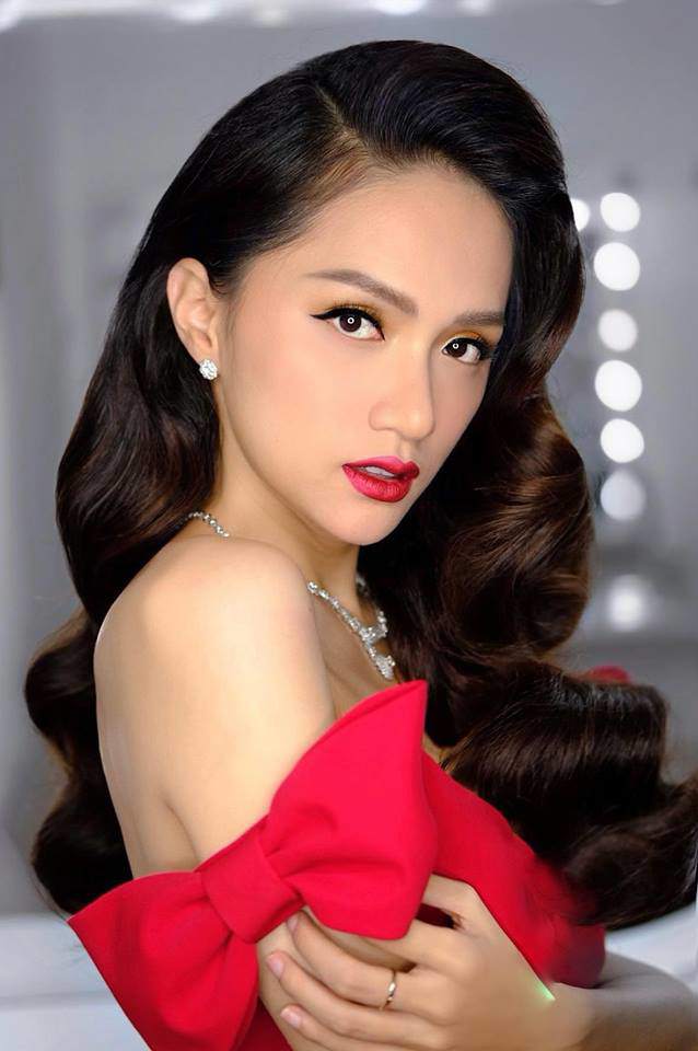 Ai cũng đã từng vào bảng sao xấu, thảm họa 1 lần, trừ Hoa hậu Hương Giang! - 7