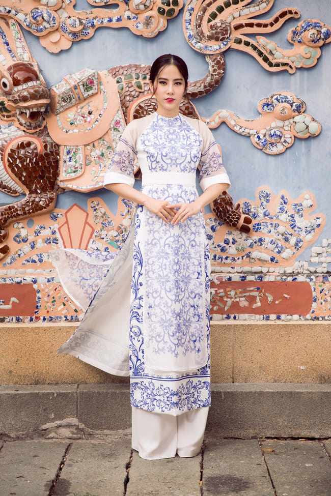 Tưởng giảm cân thành công ai ngờ Nam Em diện áo dài lại hiện nguyên hình amp;#34;vai u thịt bắpamp;#34; - 9