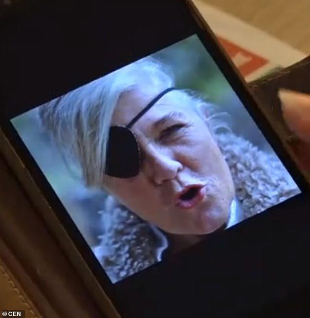 Người phụ nữ mù mắt vì quên làm một việc trước khi tắm vẫn luôn được chuyên gia cảnh báo - 1