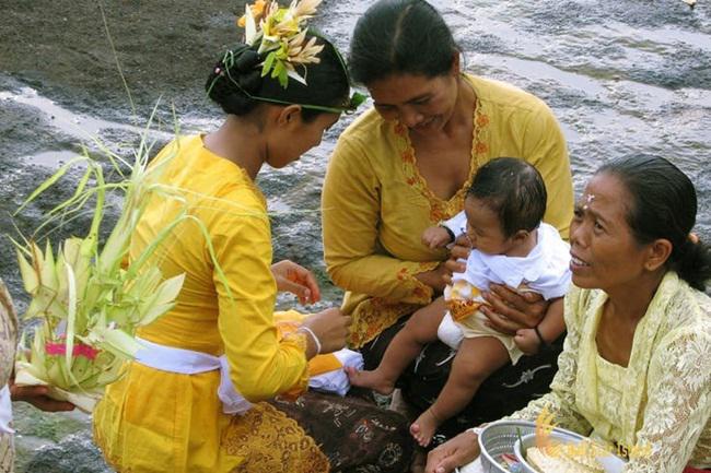 Những cách nuôi con amp;#39;lạ đờiamp;#39; khiến ai cũng hoảng hồn, không tin là thật - 4