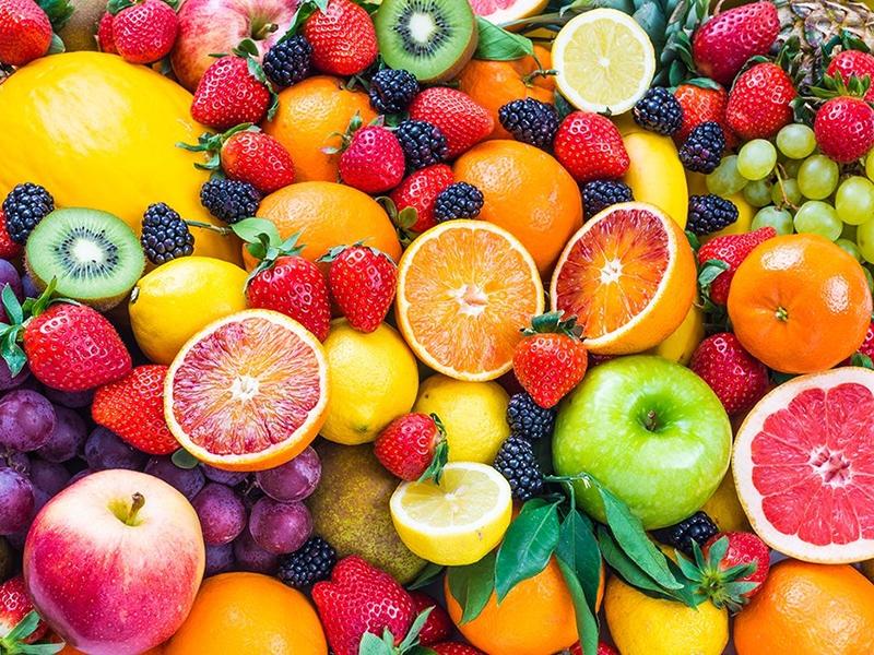 Ngoài ra, trong số những loại hoa quả tốt nhất cho sức khỏe này còn có cam và các loại quả thuộc họ cam, quýt, dâu tây, kiwi, xoài, mơ, hồng và dưa hấu.


