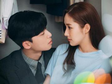 Bất cứ phụ nữ nào, dù đẹp hay không đều hấp dẫn đàn ông, miễn là … của lạ