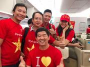 Giải trí - Sao Việt rầm rộ đổ bộ sang Malaysia cổ vũ: Dân mạng bình luận hài hước
