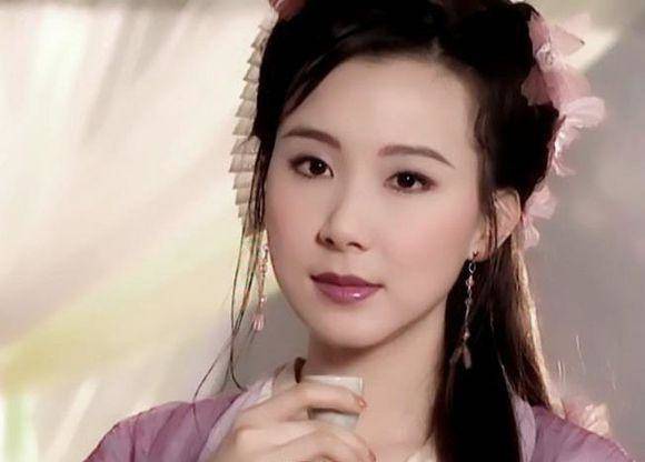 Tiêu Tường: Nỗi khổ vì trở thành amp;#34;gương mặt thảm họaamp;#34;, tai tiếng mối tình cô - cháu vụng trộm - 3