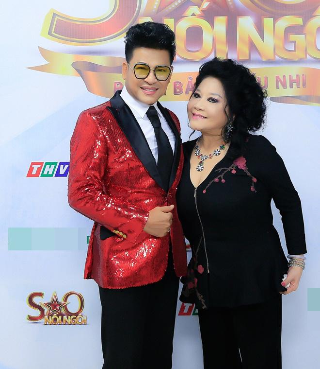mc thanh bach bat ngo nhac ve vo dai gia cuoi 10 lan: "nhin mat co ay nhieu nguoi so" - 6