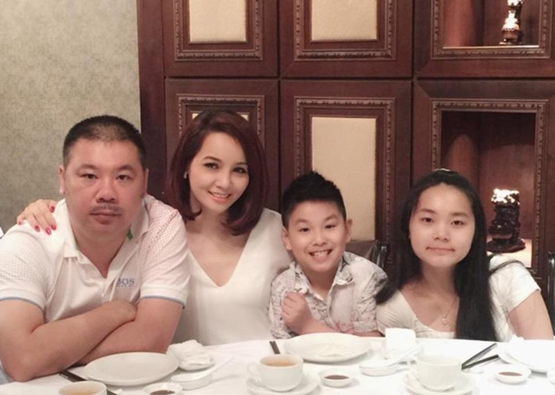 Riêng diễn viên Mai Thu Huyền luôn coi trọng gia đình, cô luôn dành nhiều thời gian cho gia đình của mình.
