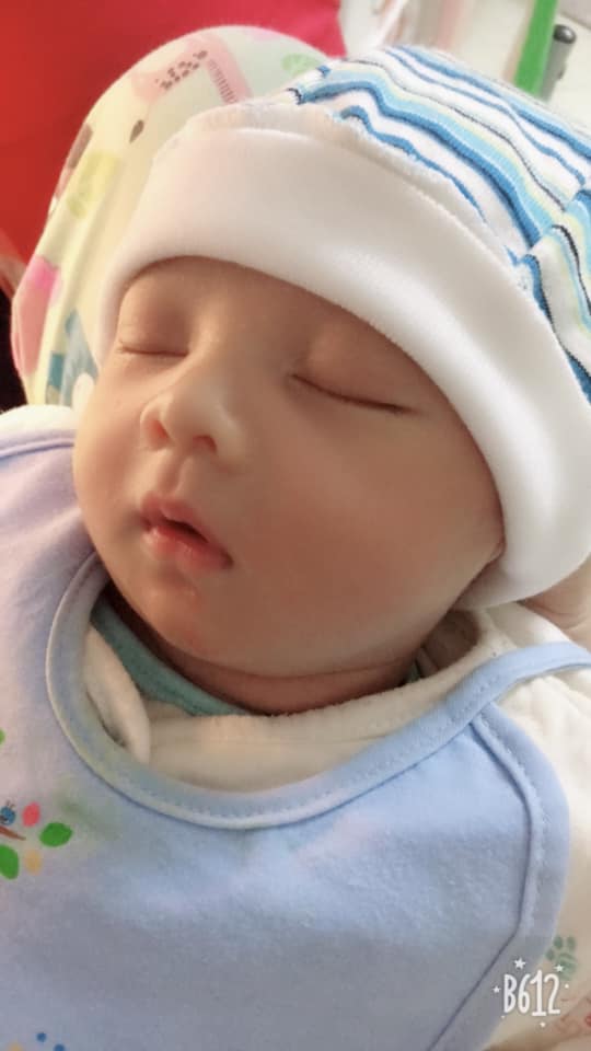 me ha noi bi sut tim thai dot ngot, ca de mo khien ca ekip het am len sung suong - 7