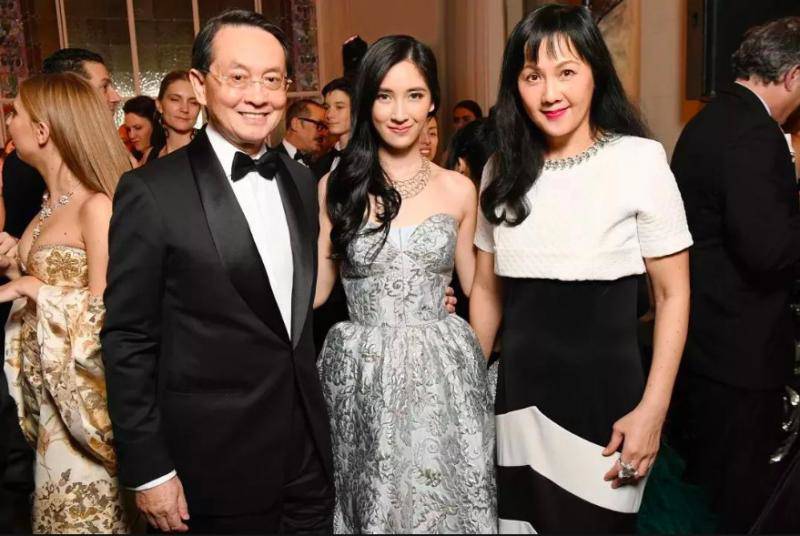 Sau 13 năm sống phận amp;#34;con nhà nghèoamp;#34;, cô gái này mới được bố mẹ tiết lộ là amp;#34;rich kidamp;#34; - 2