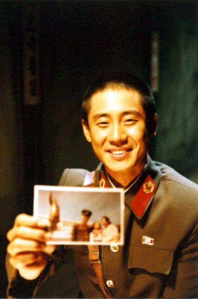 amp;#34;Ông chú độc thânamp;#34; Shin Ha Kyun: 20 năm cống hiến, ngoại tứ tuần vẫn khiến fan điên đảo - 3