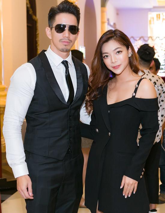 Khoe vai trần gợi cảm, amp;#34;mẹ bỉm sữaamp;#34; Minh Hà và Chúng Huyền Thanh amp;#34;chặt chémamp;#34; nhau tại sự kiện - 6