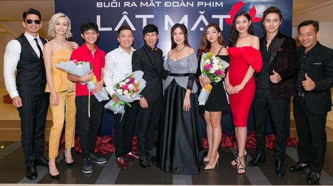 Khoe vai trần gợi cảm, amp;#34;mẹ bỉm sữaamp;#34; Minh Hà và Chúng Huyền Thanh amp;#34;chặt chémamp;#34; nhau tại sự kiện - 7