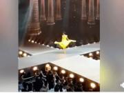 Thời trang - H'Hen Niê xoay chiếc váy, đưa fan về khoảnh khắc 10 năm trước của Miss Universe