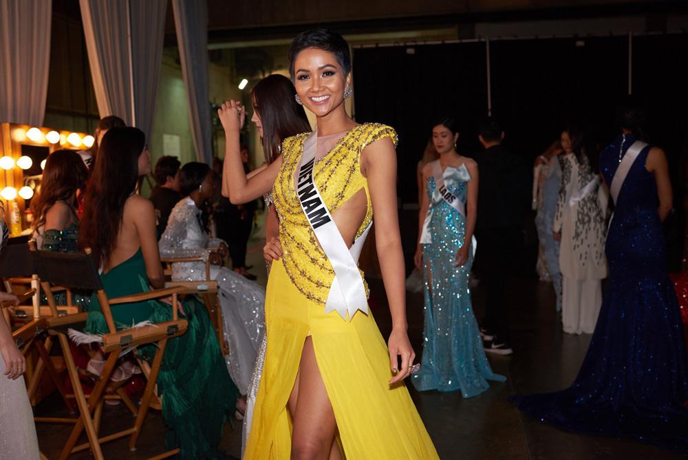 Hamp;#39;Hen Niê xoay chiếc váy, đưa fan về khoảnh khắc 10 năm trước của Miss Universe - 3