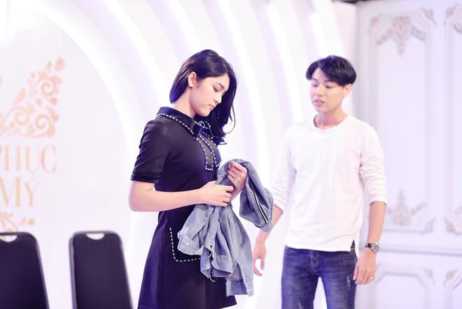 Hương Giang xúc động ôm cô gái chuyển giới có con 2 tuổi, mong ước sang năm lấy chồng - 7