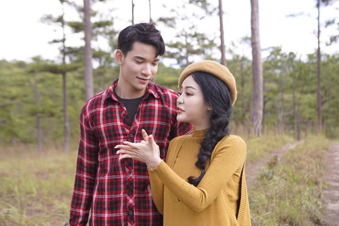 amp;#34;Nam thầnamp;#34; Sỹ Hưng vào vai phản diện, phụ tình Ngọc Ny The Voice trong MV mới - 1