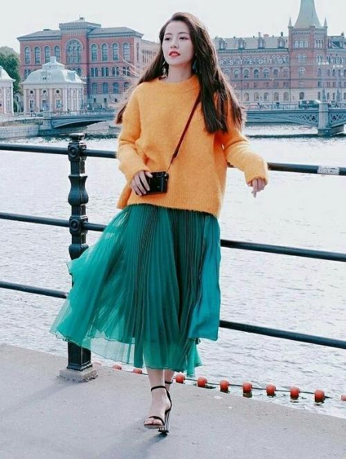 Người yêu không có nhưng nhất định phải có 4 kiểu chân váy này cho mùa đông không lạnh - 8