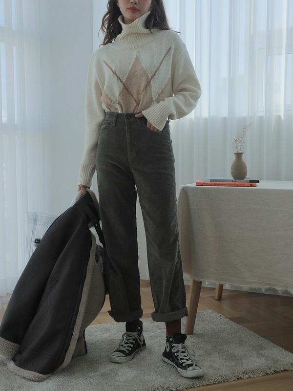 Bị lãng quên đã lâu, chiếc quần này bất ngờ được dự đoán HOT nhất mùa Giáng sinh năm nay - 5