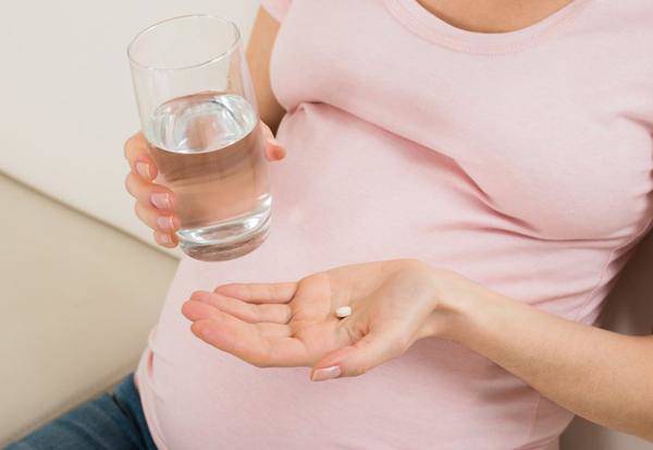 Em bé đẻ ra không có da chỉ vì mẹ vô tư uống loại thuốc này khi mang bầu - 2