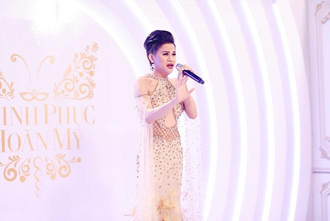 Hương Giang xúc động ôm cô gái chuyển giới có con 2 tuổi, mong ước sang năm lấy chồng - 11