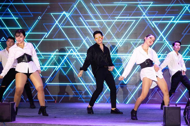 Đan Trường - Cẩm Ly tình tứ hội ngộ, làm khán giả sống lại một thời thanh xuân rực rỡ - 13